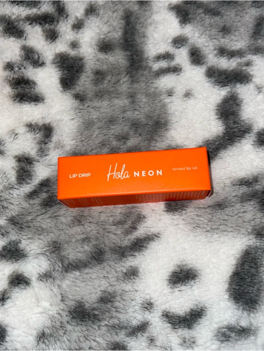 Hola neon tinted lip oil